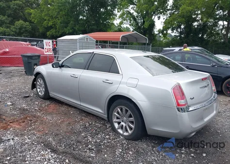 2012 Chrysler 300 Limited z USA, uszkodzony, nr VIN 2C3CCACG5CH212738